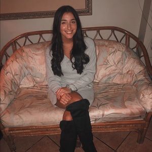 Meet your Posher, Gabriela